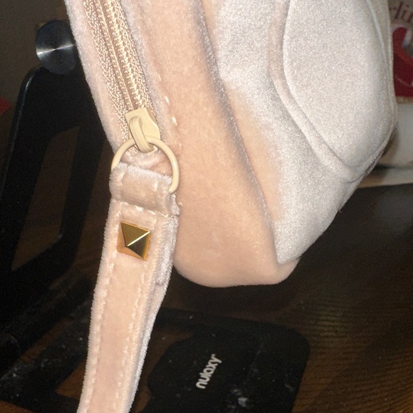 Valentino Velvet Blush Pink Wristlet - Picture 3 of 5